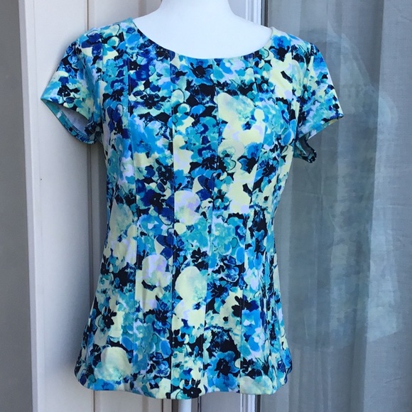 Ann Taylor Tops - Ann Taylor Floral Top M